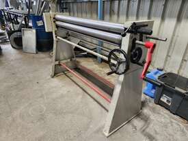 Manual Sheet Metal Roller, Metalmaster Model SRG-50E, Manufactured 2019, SN: C19010048, Capacity 125 - picture0' - Click to enlarge