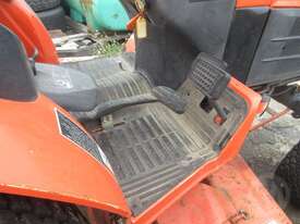 Kubota B3030HSD - picture1' - Click to enlarge