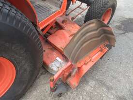 Kubota B3030HSD - picture2' - Click to enlarge