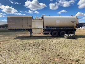 1980 Doubler Tri Axle Vacuum Tanker Trailer - picture2' - Click to enlarge