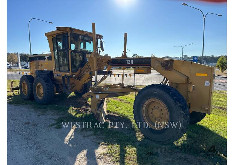 caption CAT 12HNA Motor Graders