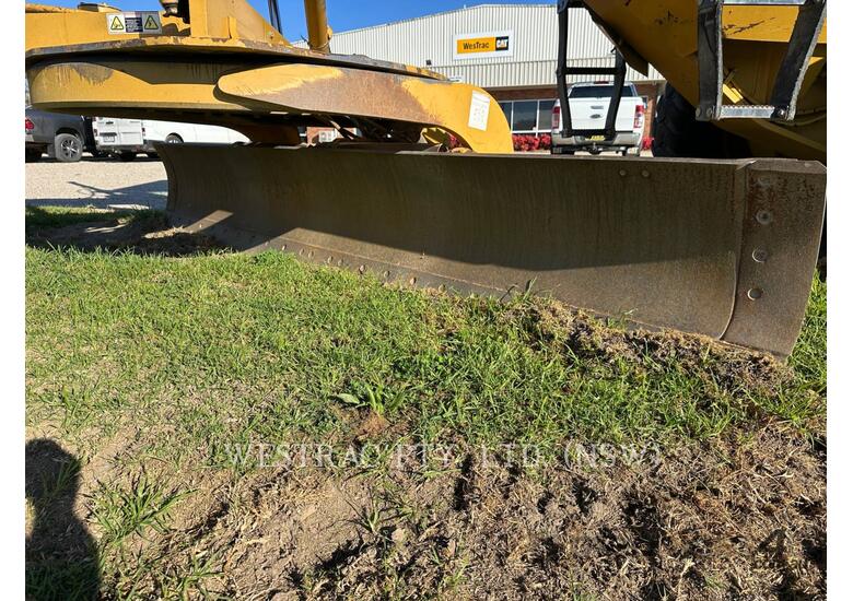 caption CAT 12HNA Motor Graders