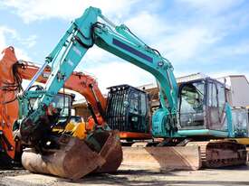Kobelco SK135SRLC-3 13.5T - picture0' - Click to enlarge