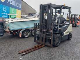Crown 3T Forklift - picture1' - Click to enlarge