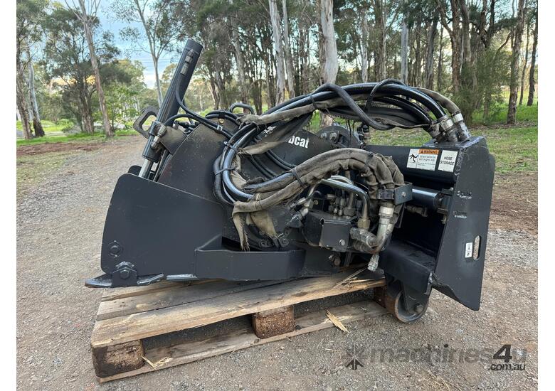 caption Bobcat 18PLA Profiler Road Maintenance
