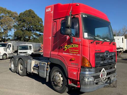 2011 Hino FS 700 2848 Prime Mover