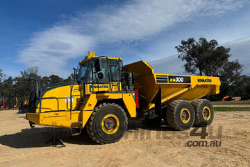 Komatsu HM300-5 Articulated Off Highway Truck