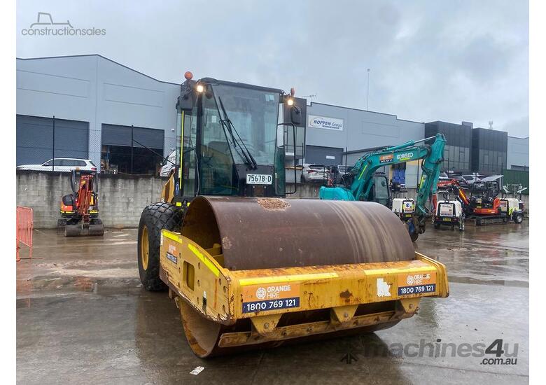 caption 2012 Caterpillar CS56 Single Drum Smooth Roller 12tn