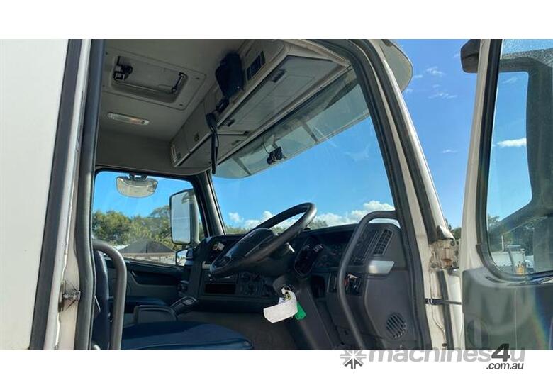 caption Volvo FM