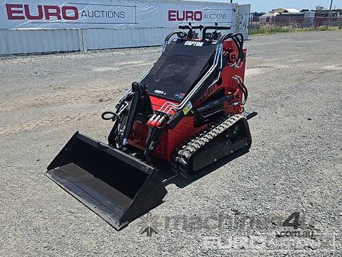 Unused 2024 Captok Tracked Pedestrian Skidsteer Loader, Piped, 40