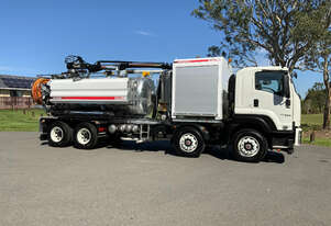 Isuzu FYJ 300-350 Vacuum Tanker Truck