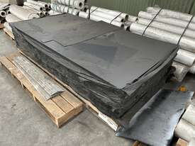 Quantity of Corrugated Plastic Boards - picture0' - Click to enlarge