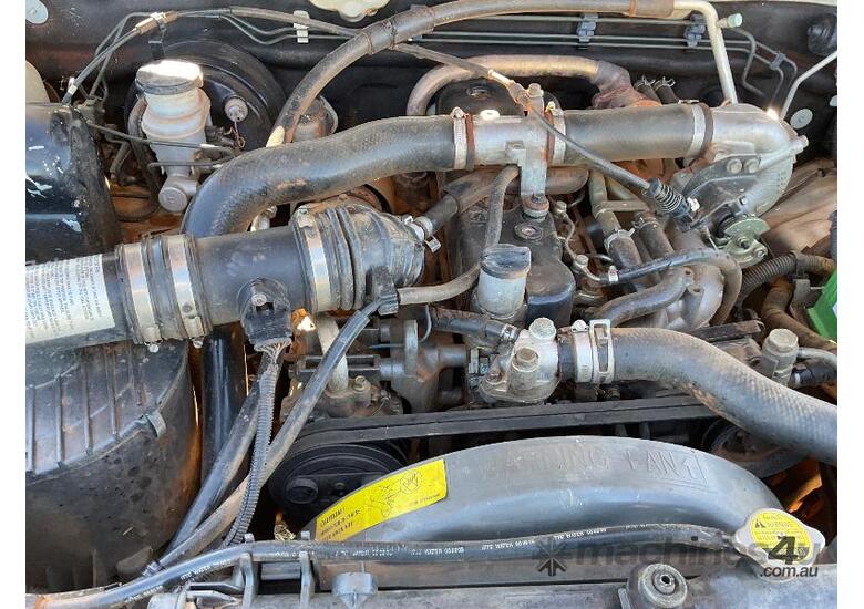 caption RODEO DUAL CAB UTE