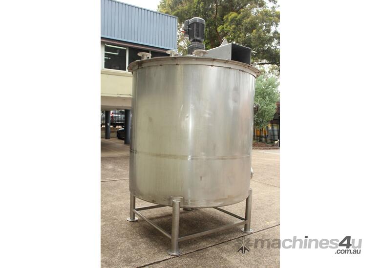 caption Stainless Steel Mixing Tank With Internal Coil.