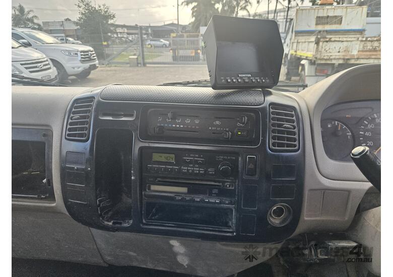 caption 2006 Hino Dutro 4x2 Tipper (Car Licence)