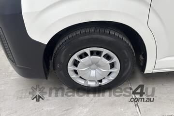 2022 Toyota HiAce Diesel LWB Van (Diesel) (Auto) (Plates & Rego To All Buyers)