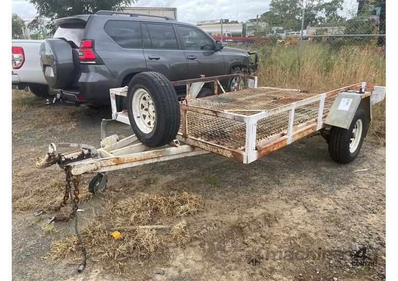 caption 2007 Stenhouse Body Builders Single Axle Tilting Plant Trailer