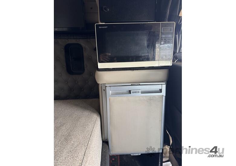 caption 2015 Kenworth T909