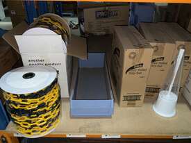 2x Shelves of Miscellaneous Goods - picture0' - Click to enlarge