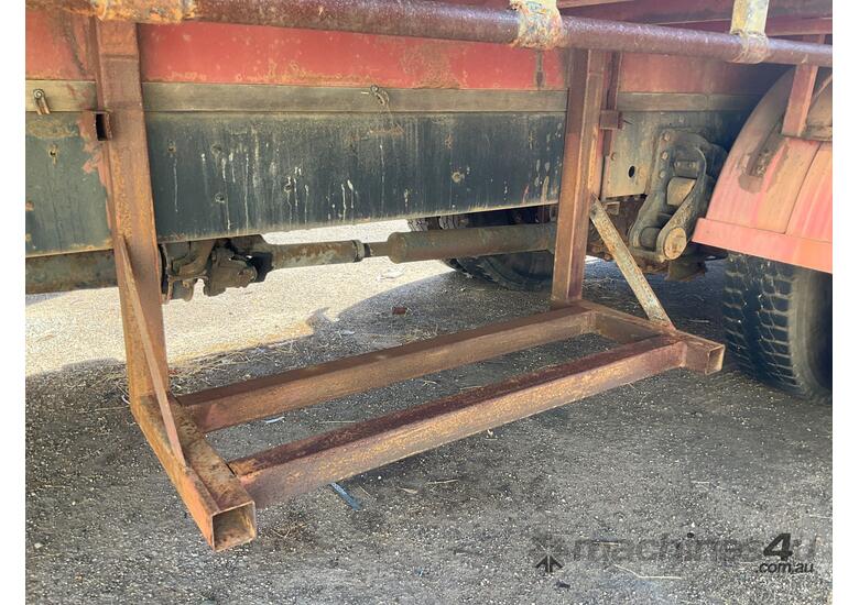 caption 1991 Isuzu FVR Table Top