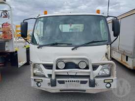Hino 300 - picture0' - Click to enlarge