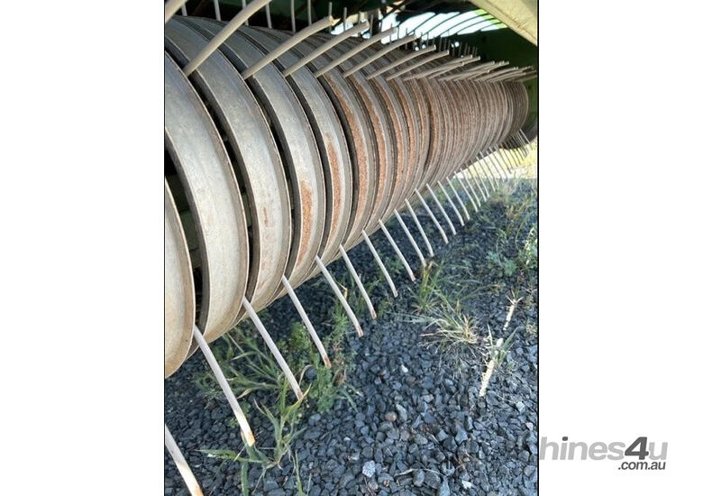 Krone Comprima V180XC Round Baler Hay/Forage Equip