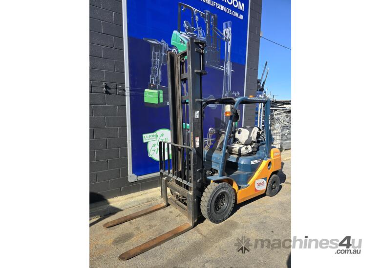 TOYOTA FORKLIFT TRUCK 2.5T