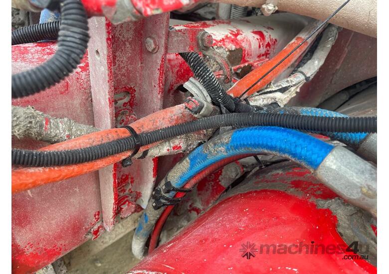 caption 2014 Kenworth T909 Prime Mover Day Cab