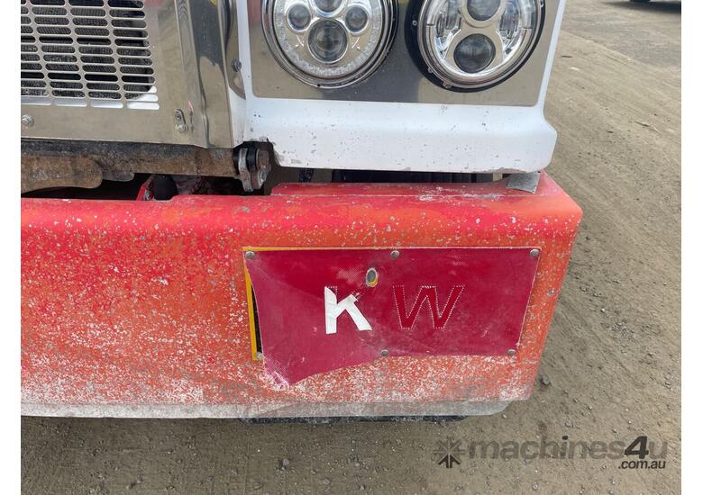 caption 2014 Kenworth T909 Prime Mover Day Cab
