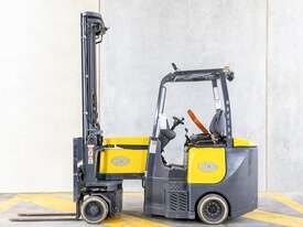 Used Aisle-Master 15E Articulating Mast Forklift - picture0' - Click to enlarge