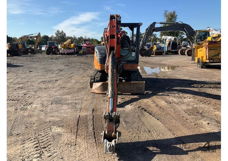 caption Hitachi ZX65USB-5A Excavator (Rubber Tracked)