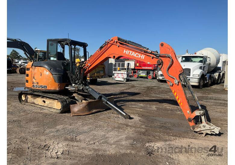 caption Hitachi ZX65USB-5A Excavator (Rubber Tracked)