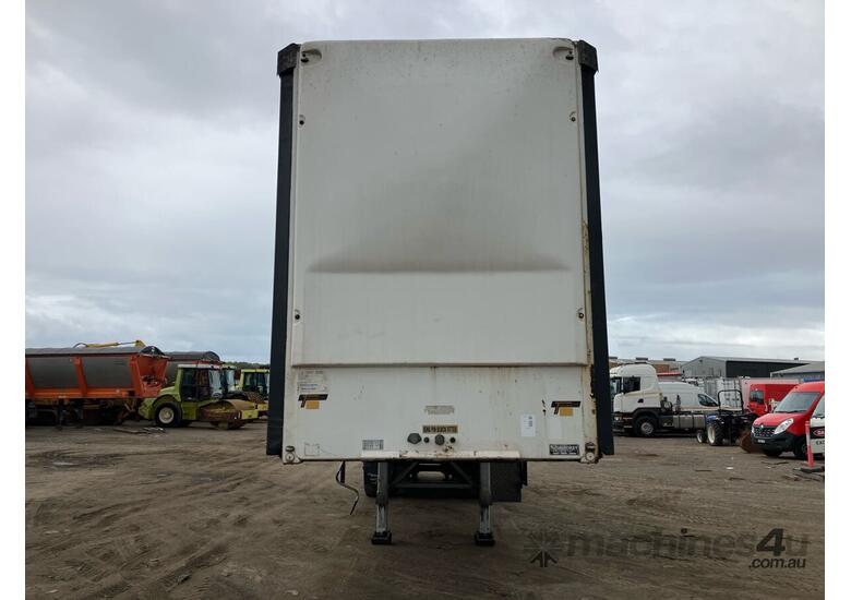 caption 2004 Vawdrey VBS3 Tri Axle Curtainside A Trailer