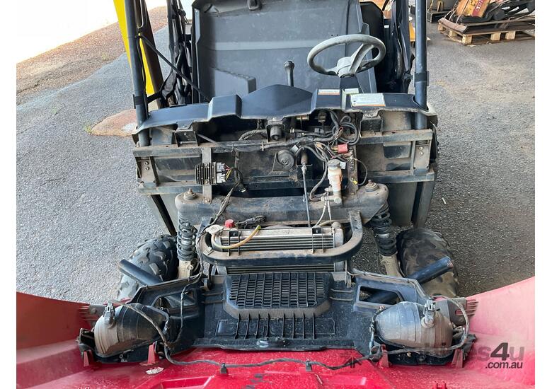 caption 2014 Polaris RANGER 570