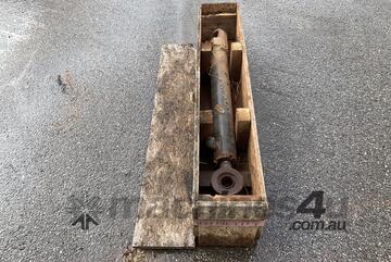 Caterpillar 982 Steering Cylinder