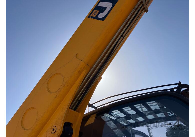 caption 2020 JCB 531-70 Agri Telehandler