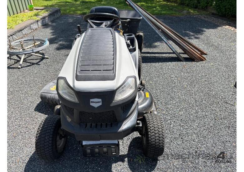 Masport HVT-4200 Mower & trailer