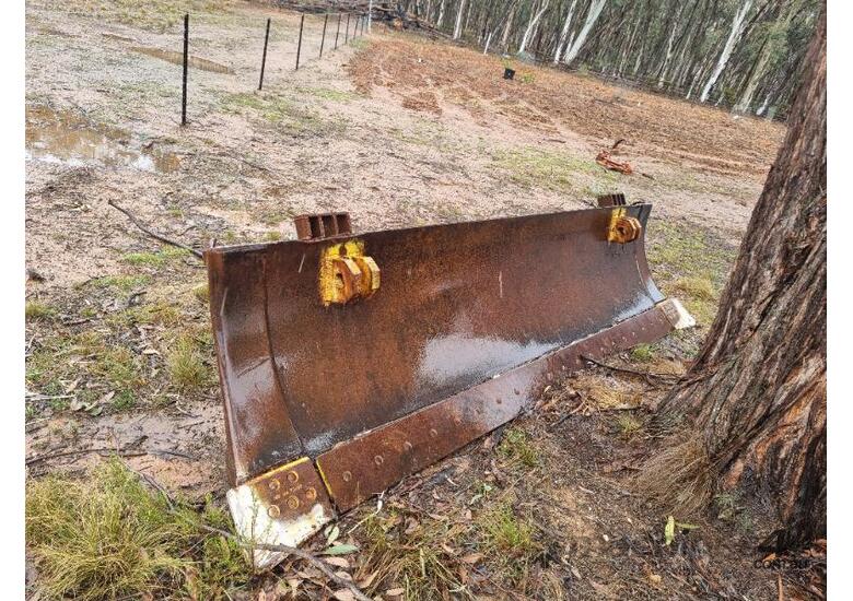 Komatsu D60 Track Dozer