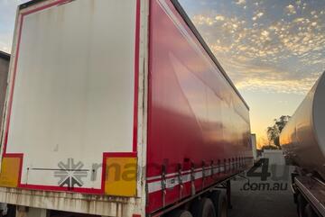 Trailer Flat Top Curtain Freighter Tri axle 38ft Lead 2011 SN1554