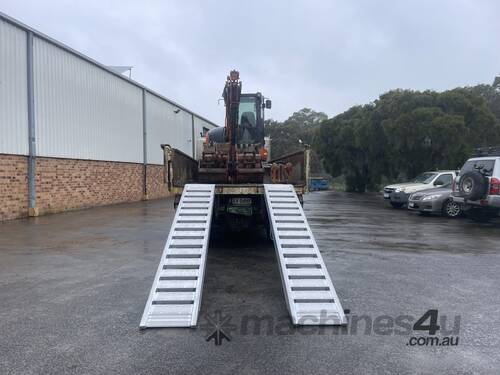 3m - 8Tonne Heavy Duty Rubber Track, Rubber Tyre Machinery Loading Ramps