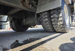 2018 Hino 300 920 4x2 Laundry Body **NON-RUNNER**