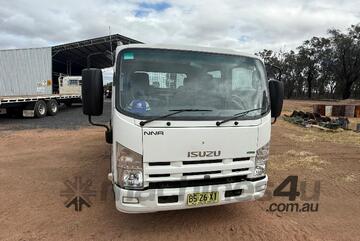 Isuzu   NNR Tipper 2012 - White