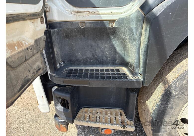 2020 Isuzu FVZ 260-300 Water Cart