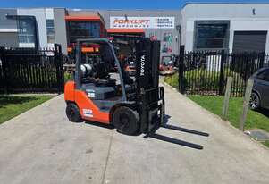 Toyota 2.5T Forklift Container Mast - 2019 Model Low Hours(Unit#:AU449)