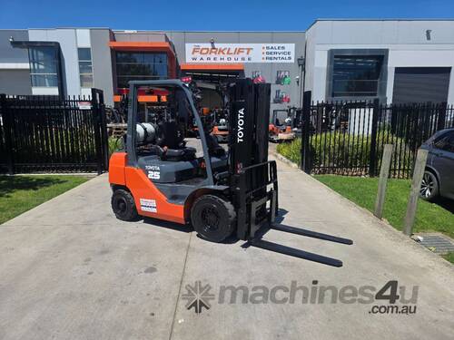 Toyota 2.5T Forklift Container Mast - 2019 Model Low Hours(Unit#:AU449)