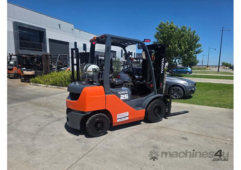 Toyota 2.5T Forklift Container Mast - 2019 Model Low Hours(Unit#:AU449)