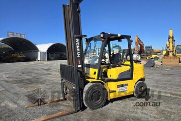 Hyundai 2015   40L-7A 3750 KG