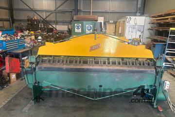   KLEEN 2.4M X 2.5MM PANBRAKE MANUAL CLAMP HYDRAULIC FOLD GREAT CONDITION