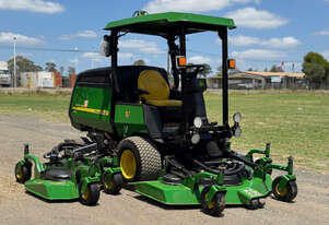 John Deere 1600 Wide Area mower Lawn Equipment