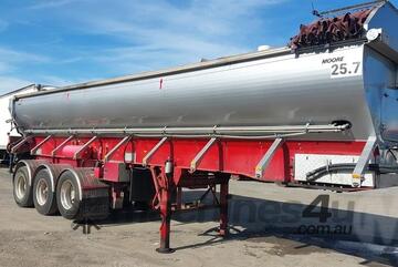 Moore   TRI Axle Live Floor